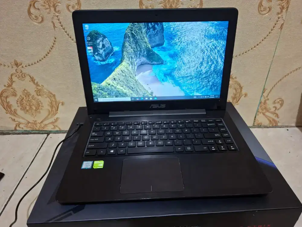 LAPTOP ASUS X456UR INTEL CORE I5-6198DU -RAM 12GB -SSD 256GB -MULUS