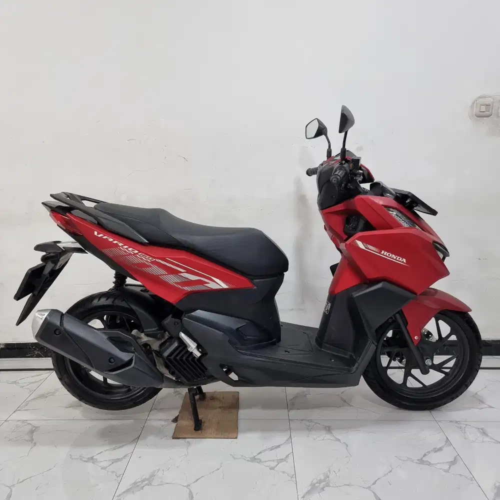 Honda Vario 160 ESP CBS ISS Keyless 2025 bln 1 B DKI Kredit DP 1 jtan