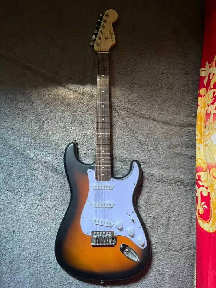 Squeir Stratocaster + Ampli Fender Champion