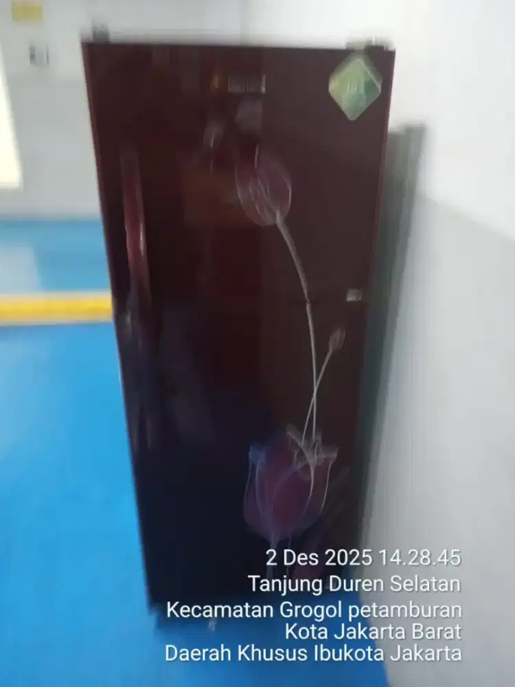 Kulkas politron 2 pintu