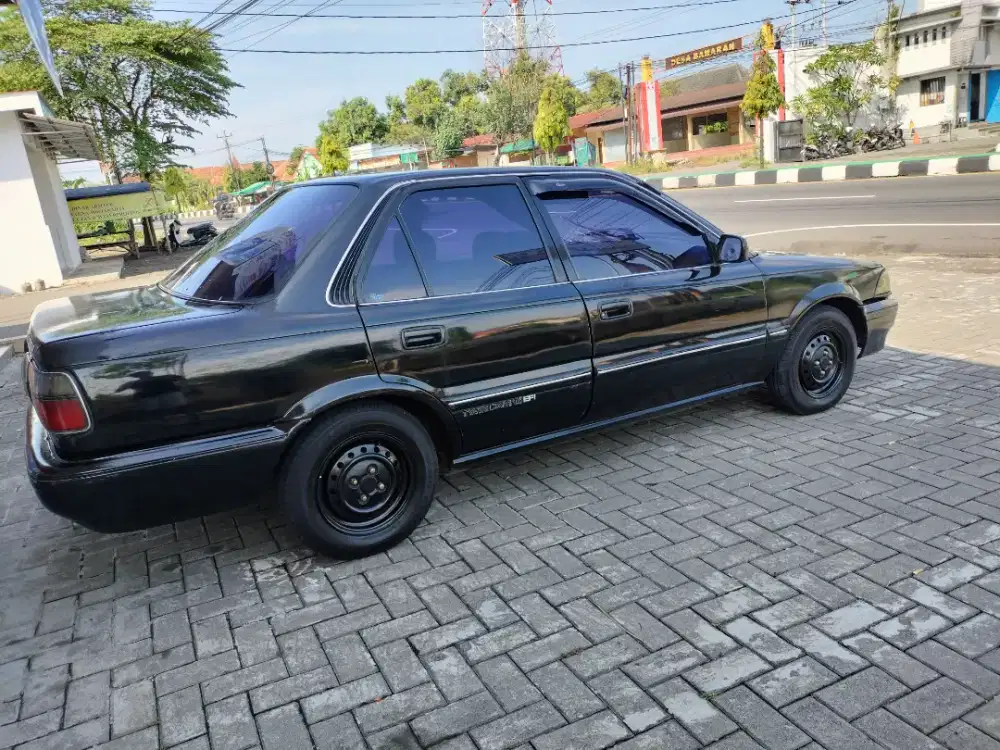 Toyota Corolla Twincam 1.6 1990 plat B TT Gadget Motor Laptop Dll OK