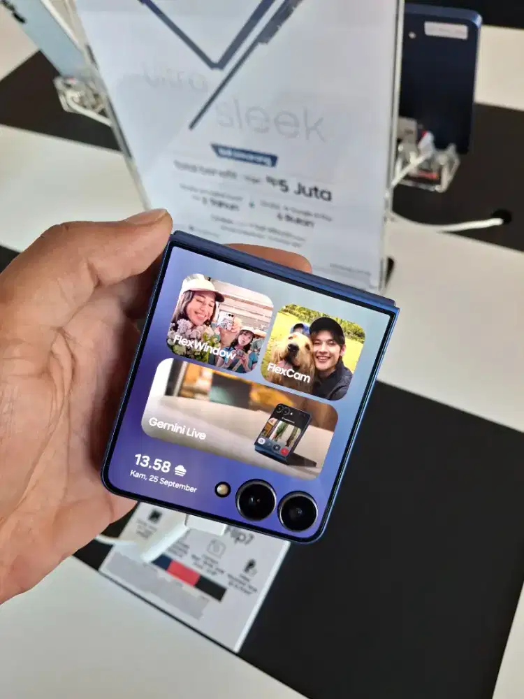 SAMSUNG Z FLIP 7 DISKON 3 JUTA BUNDLING FIT 3, CHARGER DAN SPEAKER