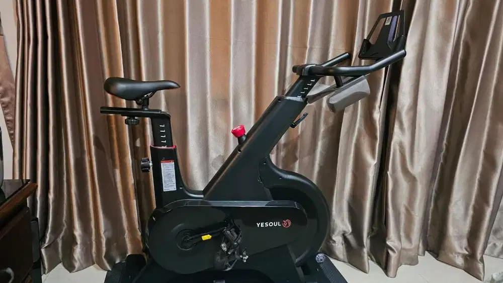 Yesoul M1 Pro Home Smart Spinning Bike Indoor - Black