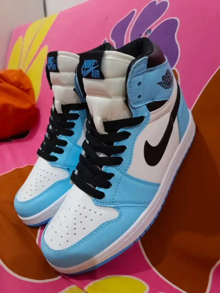 Air Jordan High White Blue
Size 37½