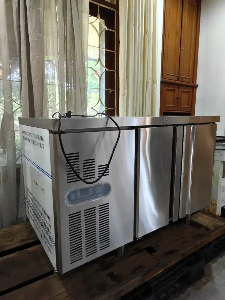 Undercounter chiller 2 pintu