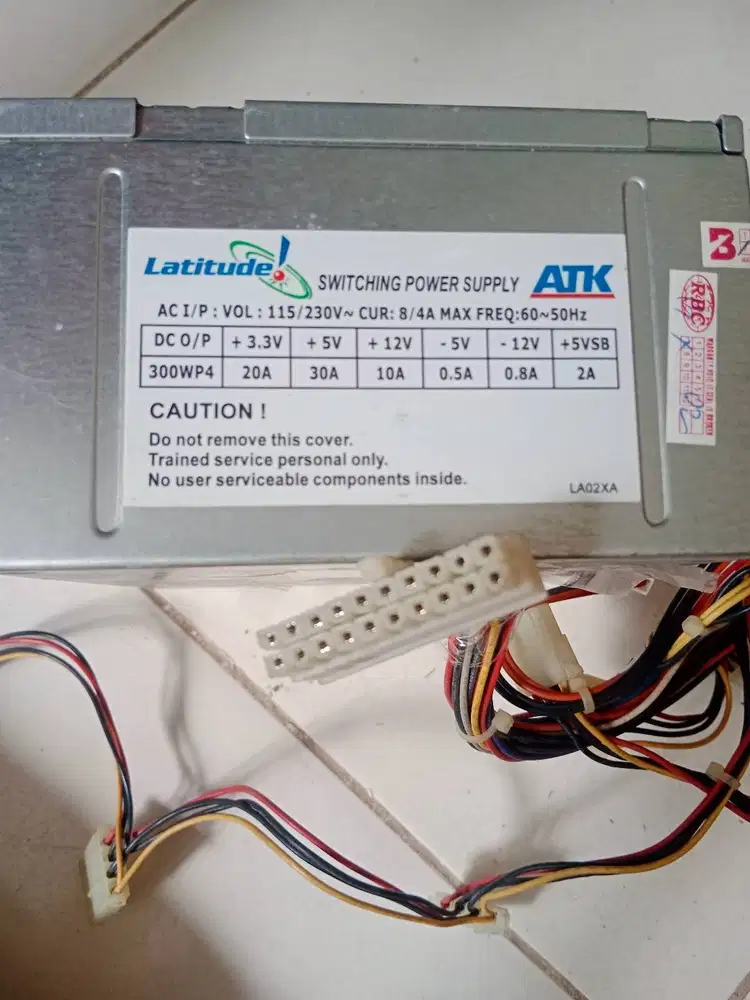 DI JUAL POWER SUPLY KOMPUTER 300 WATT MASIH KINCLONG