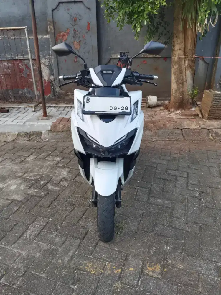 Vario putih CBS ISS 2023 Terawat