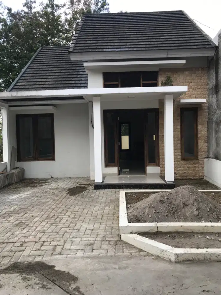 Dijual tanah dan bangunan