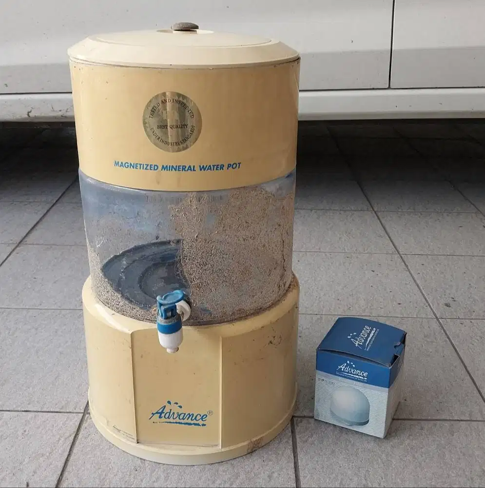 Advance mineral water pot
