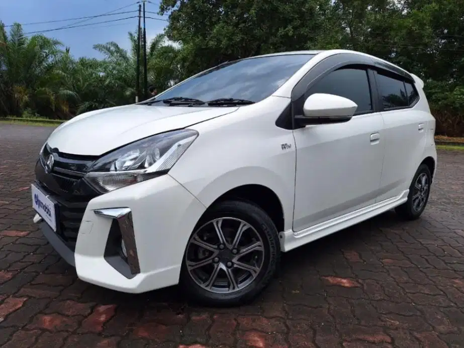 DAIHATSU AYLA 1.2 R BENSIN MT 2022 KTWW