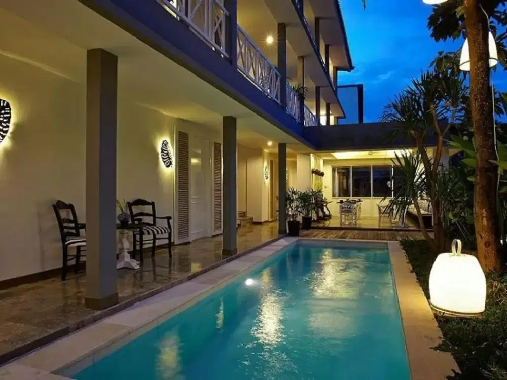 Hotel 3 lantai di Seminyak Bali