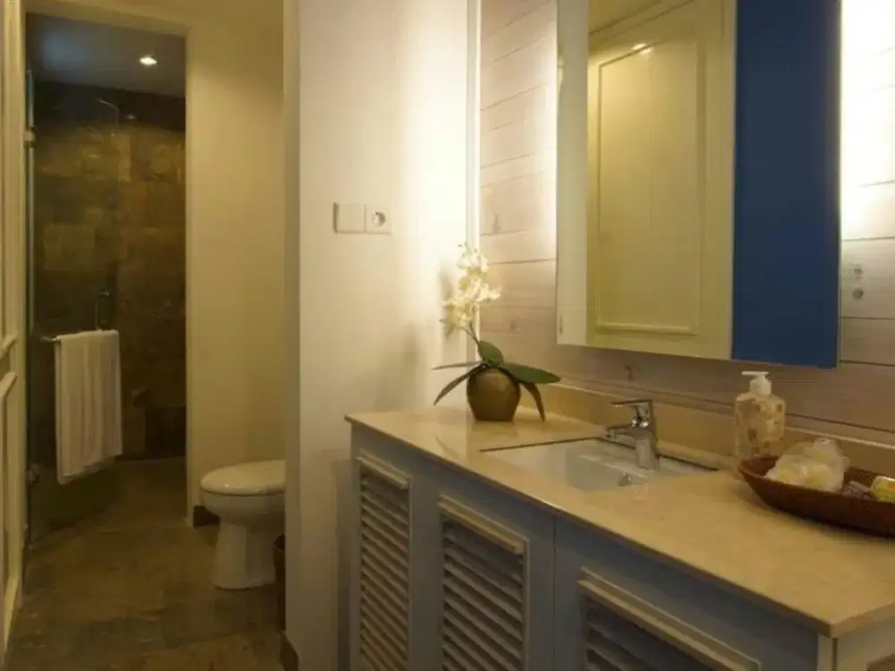 Hotel 3 lantai di Seminyak Bali - Thumbnail 6