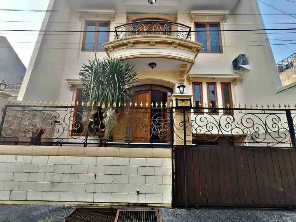 Dijual Rumah Megah Full Marmer di Rawamangun Jakarta Timur