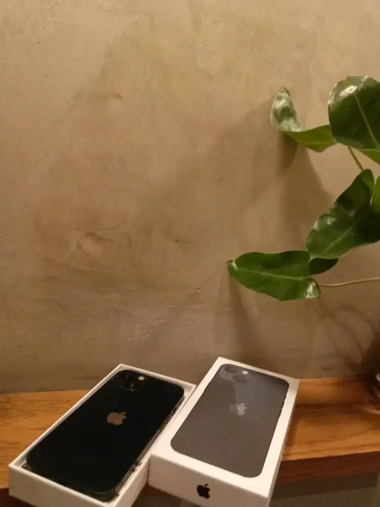 Iphone 13 128gb peluk baru