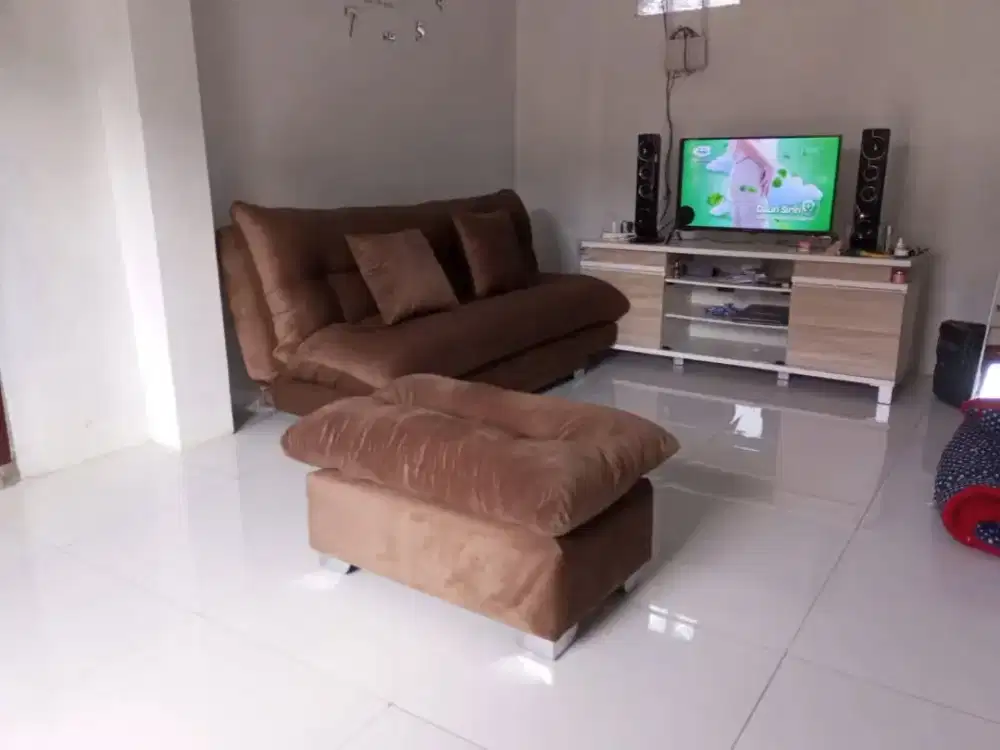 Sofa second tapi masih layak pakai