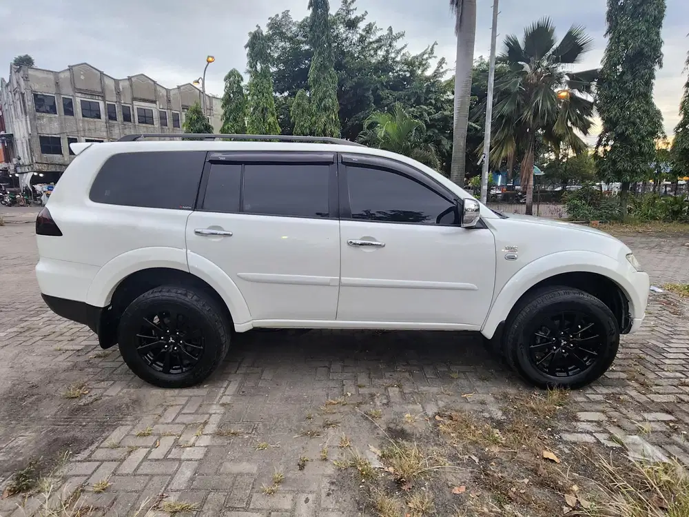 Pajero Sport Dakar 2.5 AT 2012 Diesel