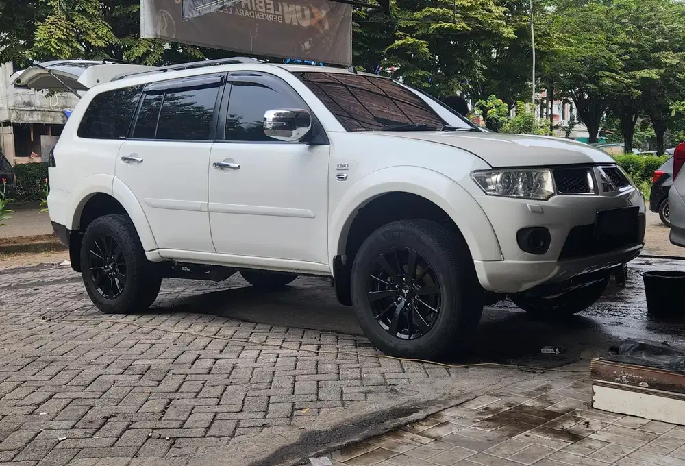 Pajero Sport Dakar 2.5 AT 2012 Diesel