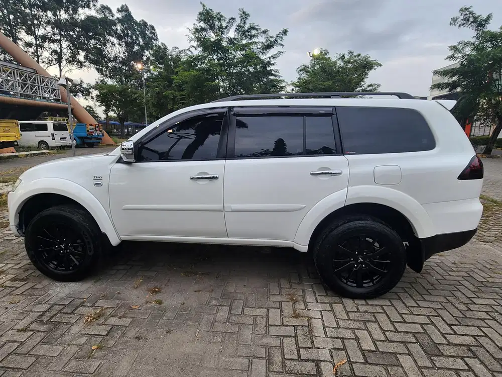 Pajero Sport Dakar 2.5 AT 2012 Diesel