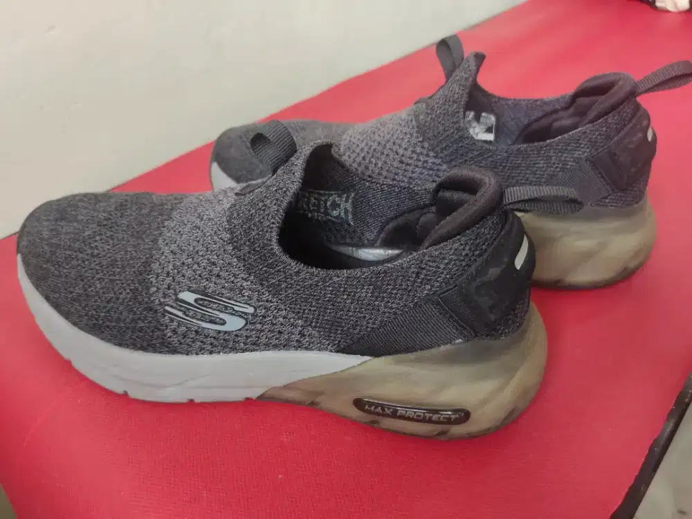 Sepatu Skechers