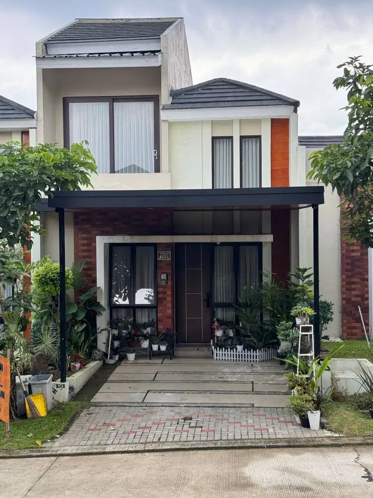 BU Rumah 2 Lantai Mewah di Kawasan Elite, Siap Huni & Harga Nego!