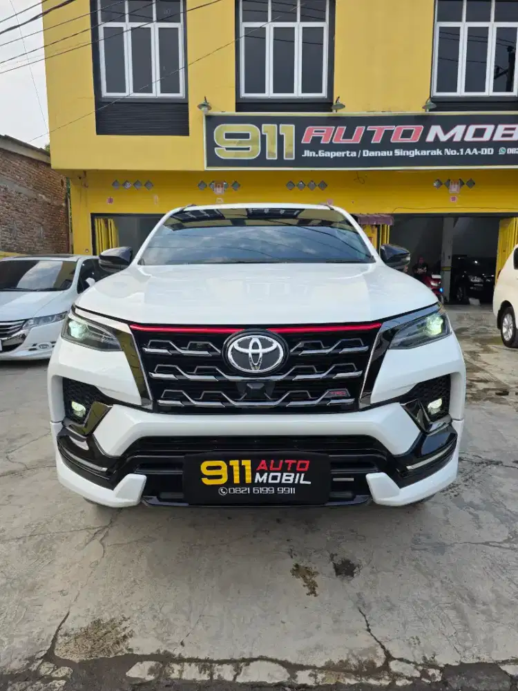 TOYOTA FORTUNER VRZ 2.4 TRD TAHUN 2021