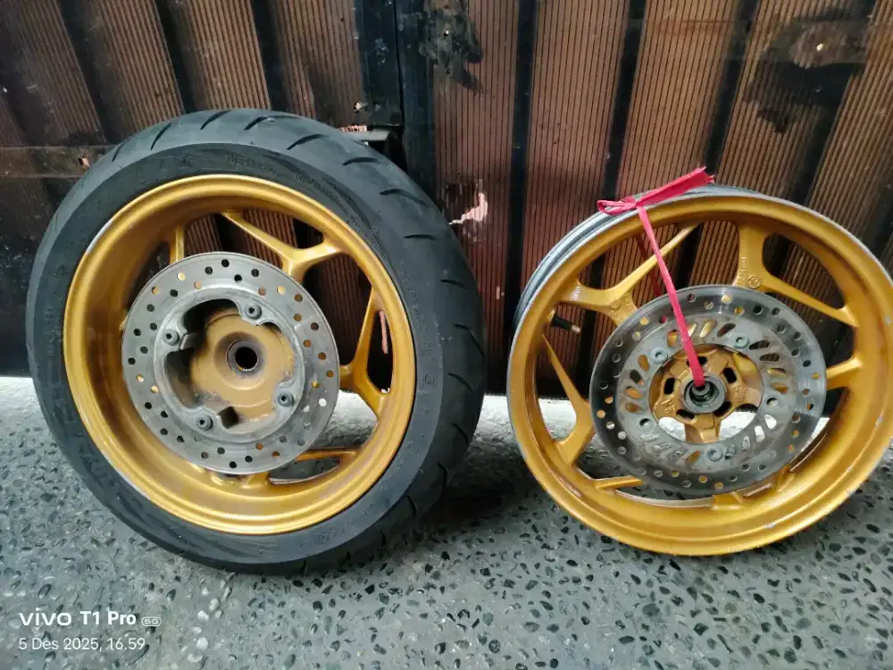 Velex PCX 160 bisa jga 150