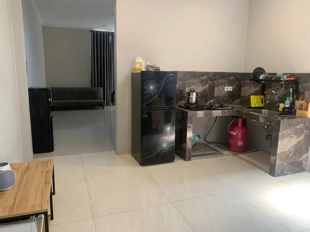 DISEWAKAN/DIJUAL MURAH RUMAH DI GRAND DUTA TANGERANG, SEMI FURNISH
