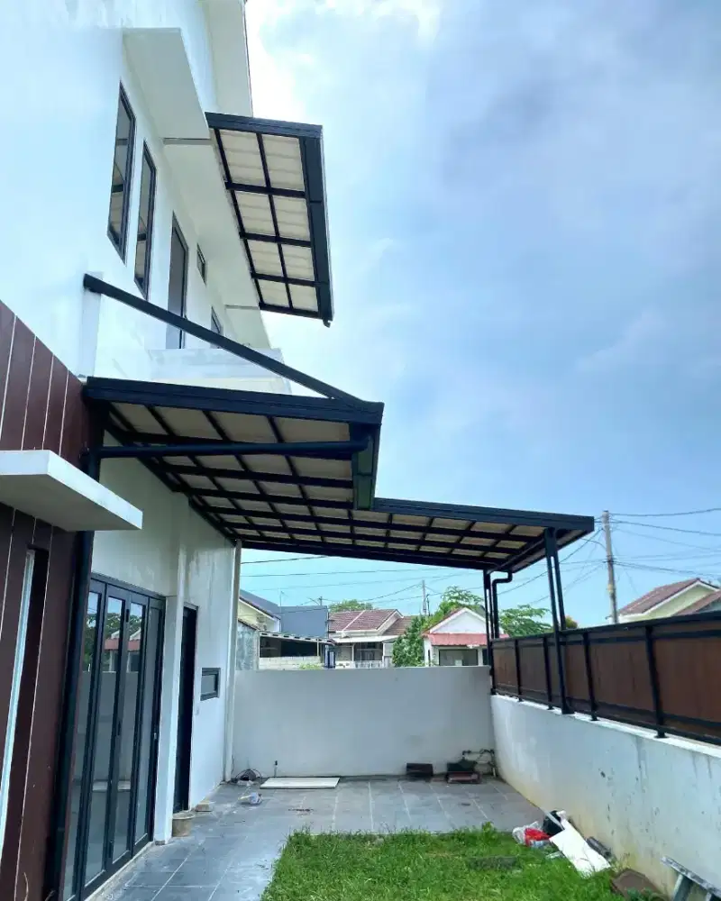 Pasang kanopi baja ringan