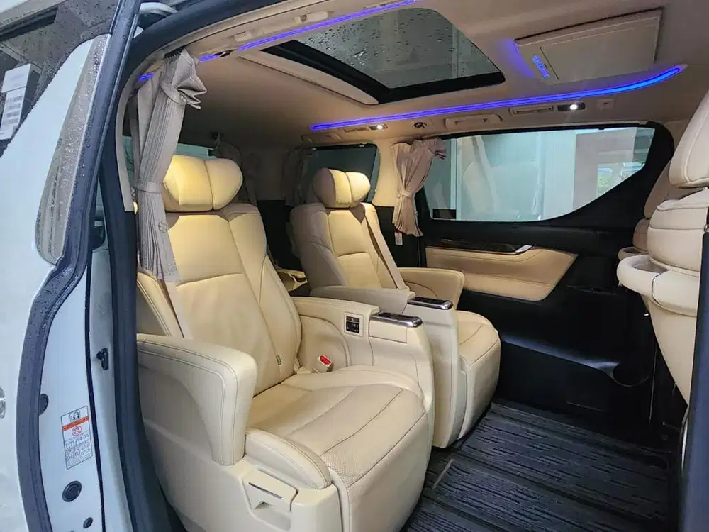 Toyota Alphard 2.5 G 2021 Putih / Model sama dengan 2022