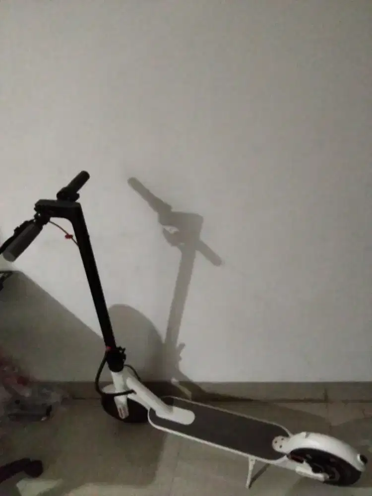 Scooter / skuter listrik like new