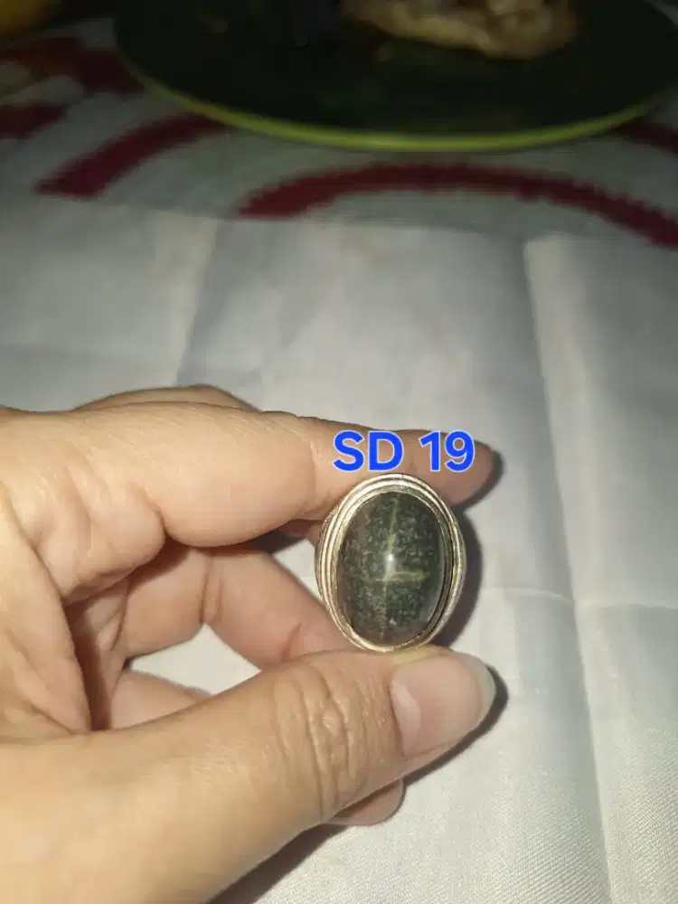 Batu cincin tapak jalak 
Hitam garis perak 
SD 19 Ring perak alpaca 
B