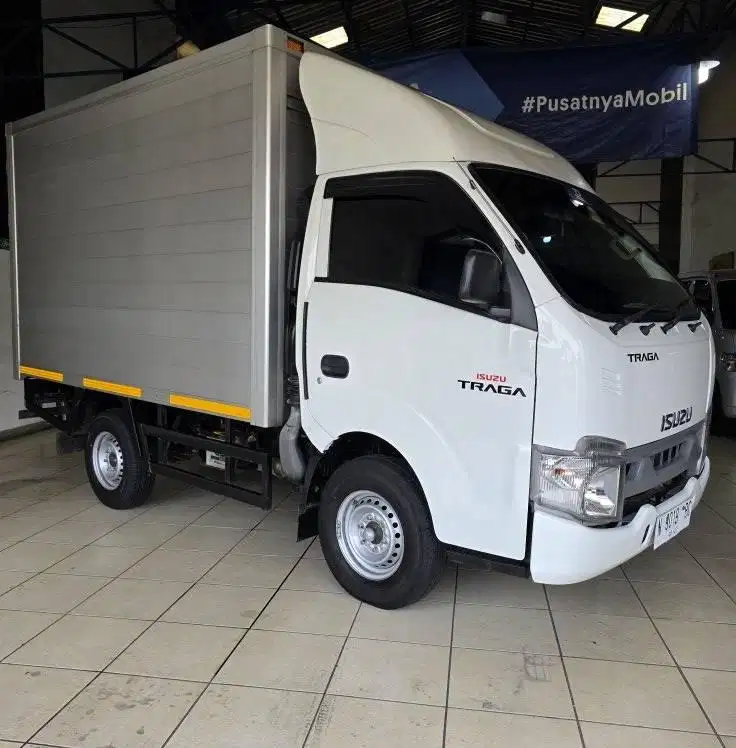 Traga 2.5 Diesel Full Box Jumbo Aluminium Pintu Samping Th2022 Putih