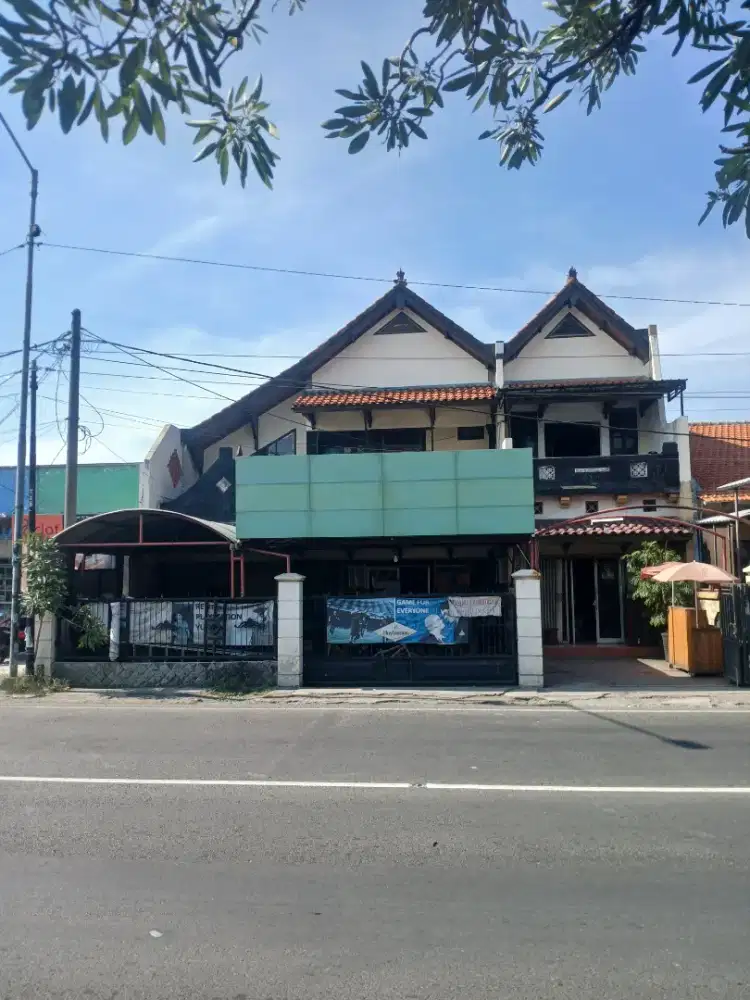 Di Sewakan Rumah utk Usaha di Pinggir Jalan