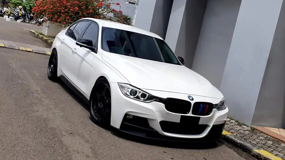 [ GARANSI 5TH ] BMW 320i 320 i N20 F30 Sport AT 2014/2015