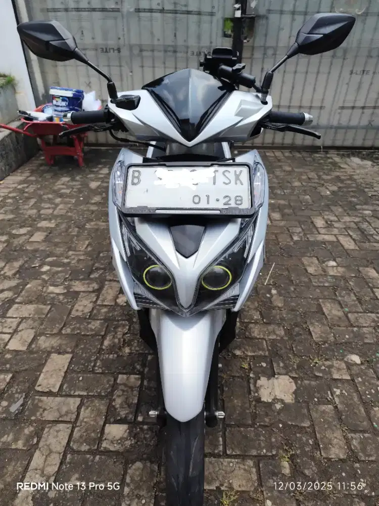 Vario 125 tahun 2013 KZR