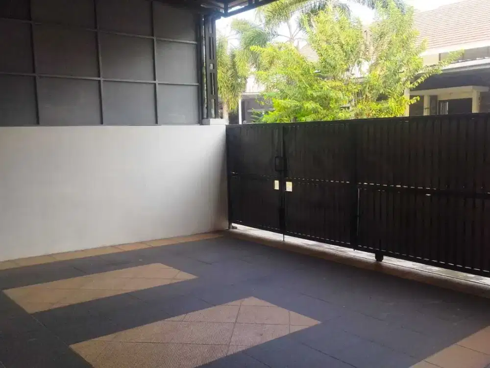 Dijual Rumah Siap Huni dan Strategis di Cluster Aralia Harapan Indah