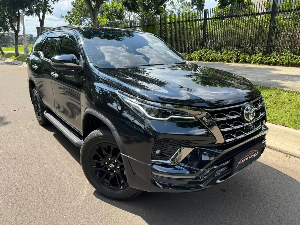 toyota fortuner gr 2.8 2023 km21rb tgn1 dari baru!like new!