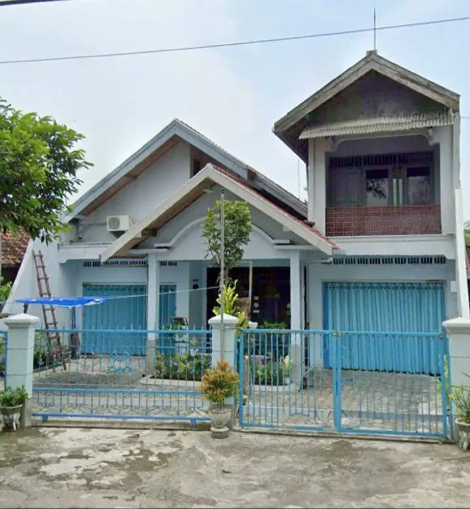 Dijual Rumah Tinggal, Di Pinggir Jalan Raya