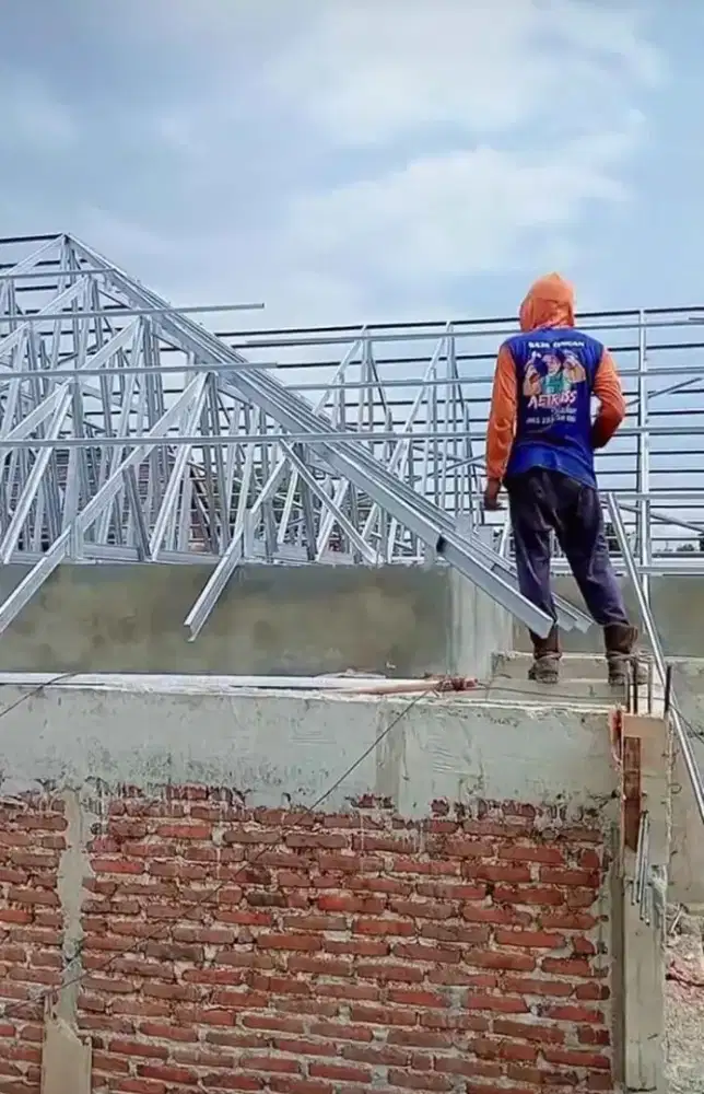 CANAL C baja ringan atap rumah,kanopi dan gudang terpasang