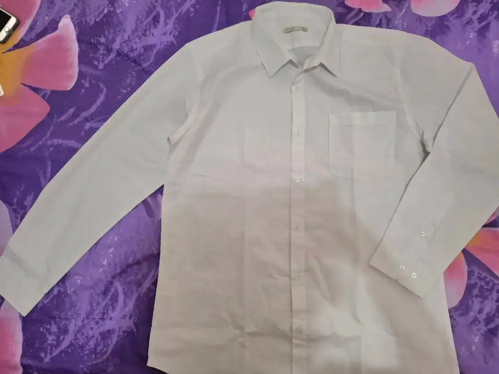 Kemeja valino slim fit