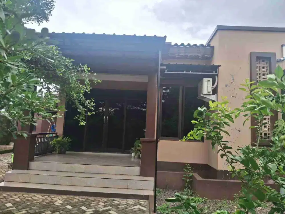 Rumah asri bonus Furnish &amp; lahan buah2 an perum dekat kampus UNSOED Purwokerto