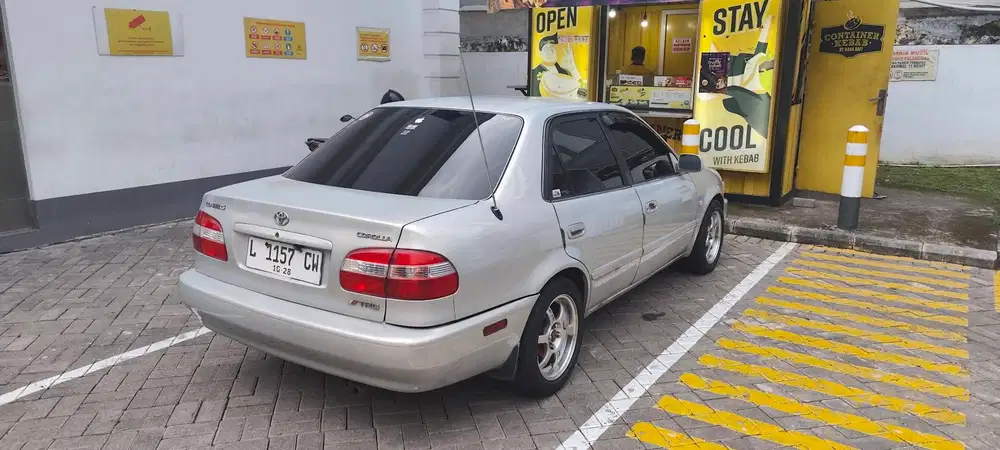 Toyota Corolla 2000 Bensin