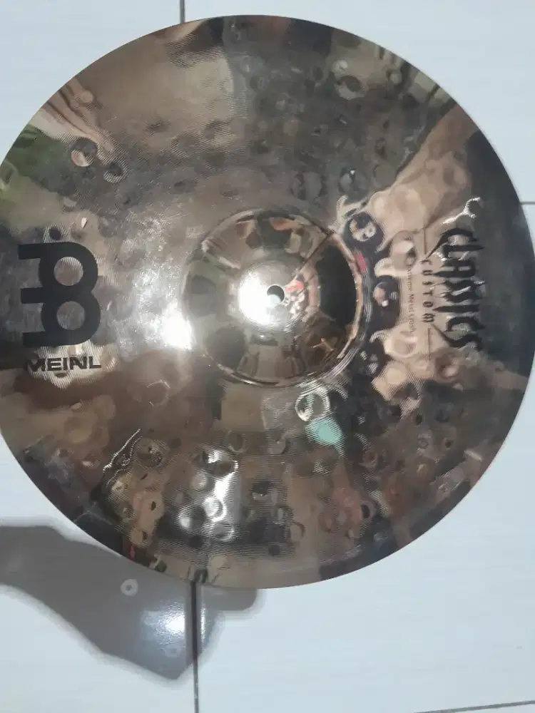 Cymbal Crash. Meinl Classic Custom Extreme Metal. 17 inch