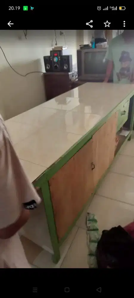 Dijual meja bekas warung full keramik