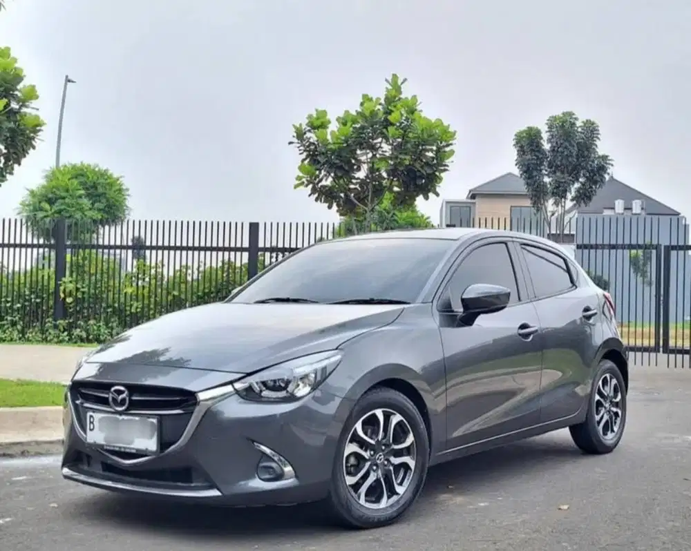 Mazda 2 R 1.5 AT 2019/2020 Super Low mulus sangat Terawat Istimewa!!