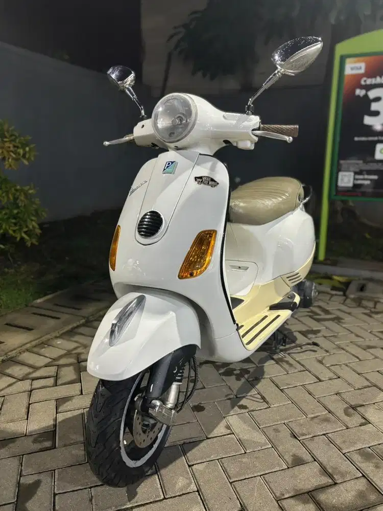 Vespa LX-150ie 2V injeksi