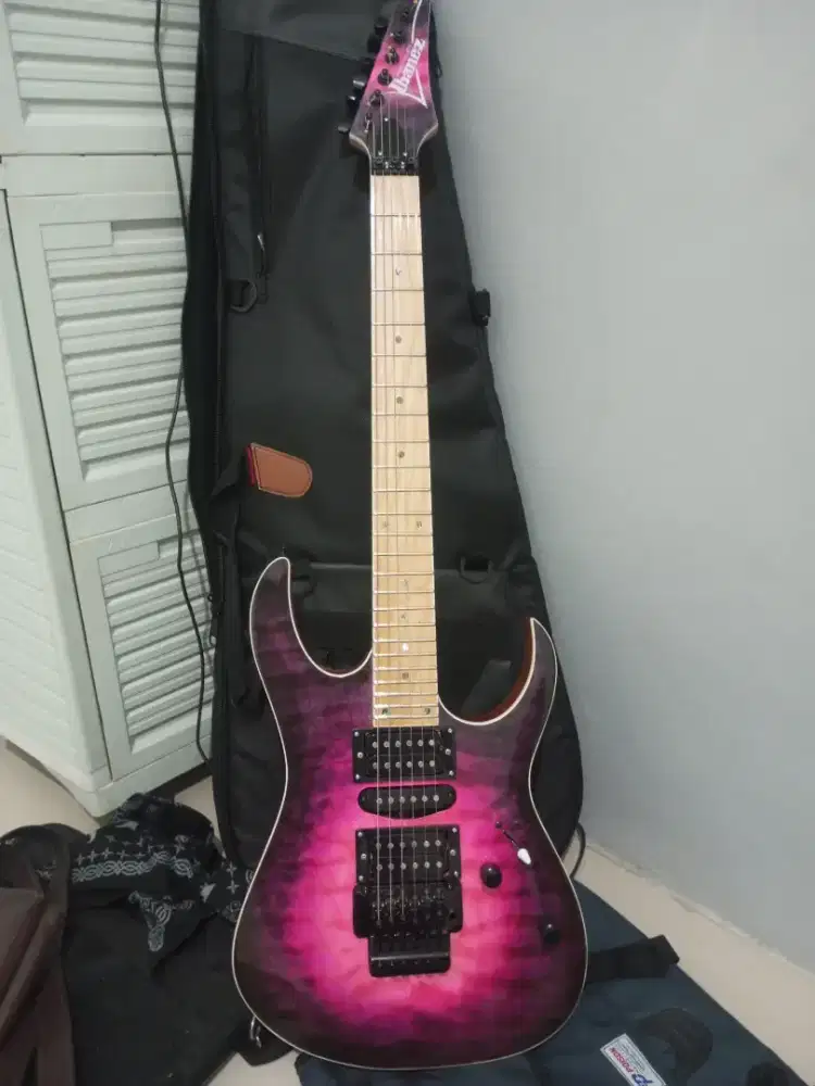 Ibanez custom hq