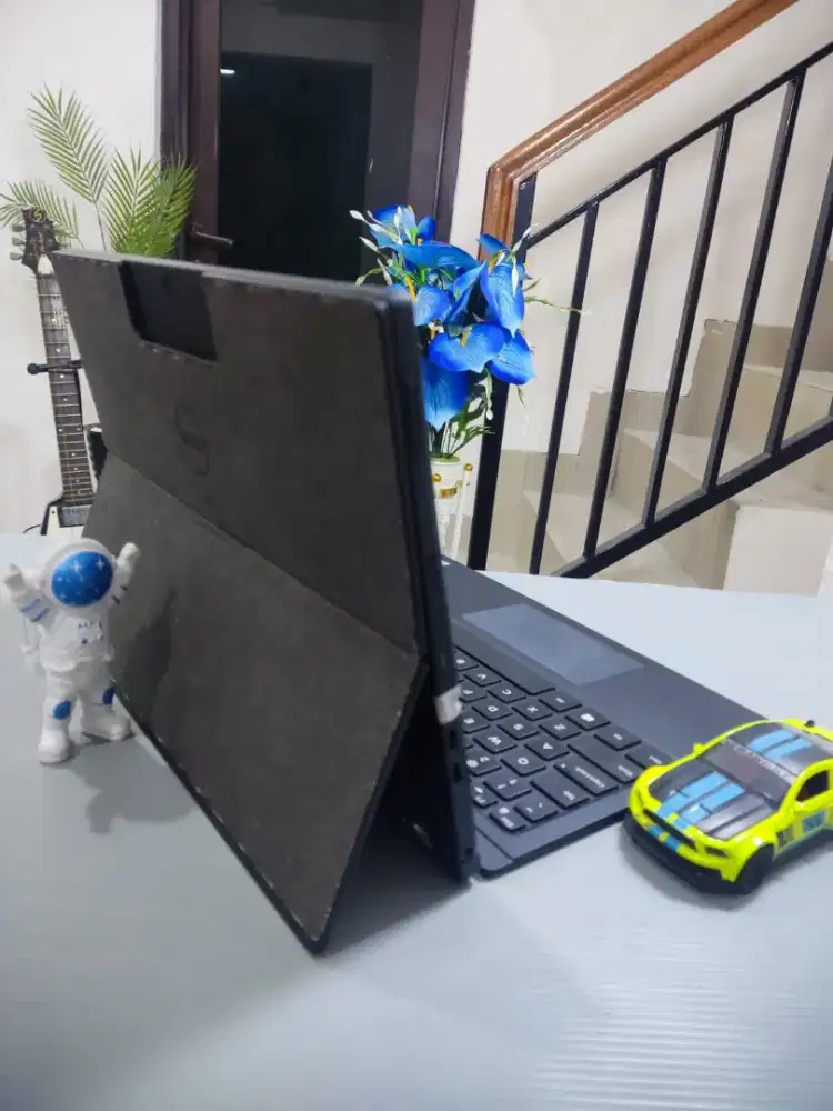 DELL 7275 2-in-1 TABLET SLIM TOUCHSCREEN Bisa Flip Ram 8Gb SSD 256Gb