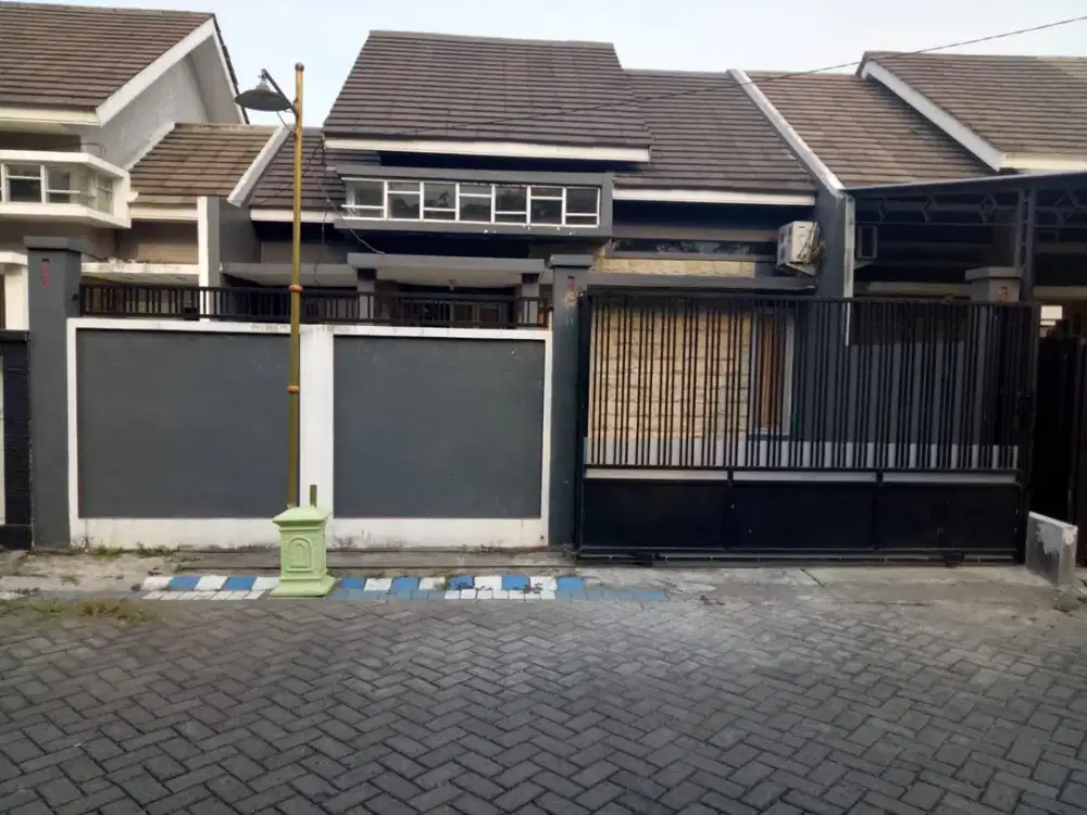 Dijual Murah dan Cepat di Kompleks Elit Western Village