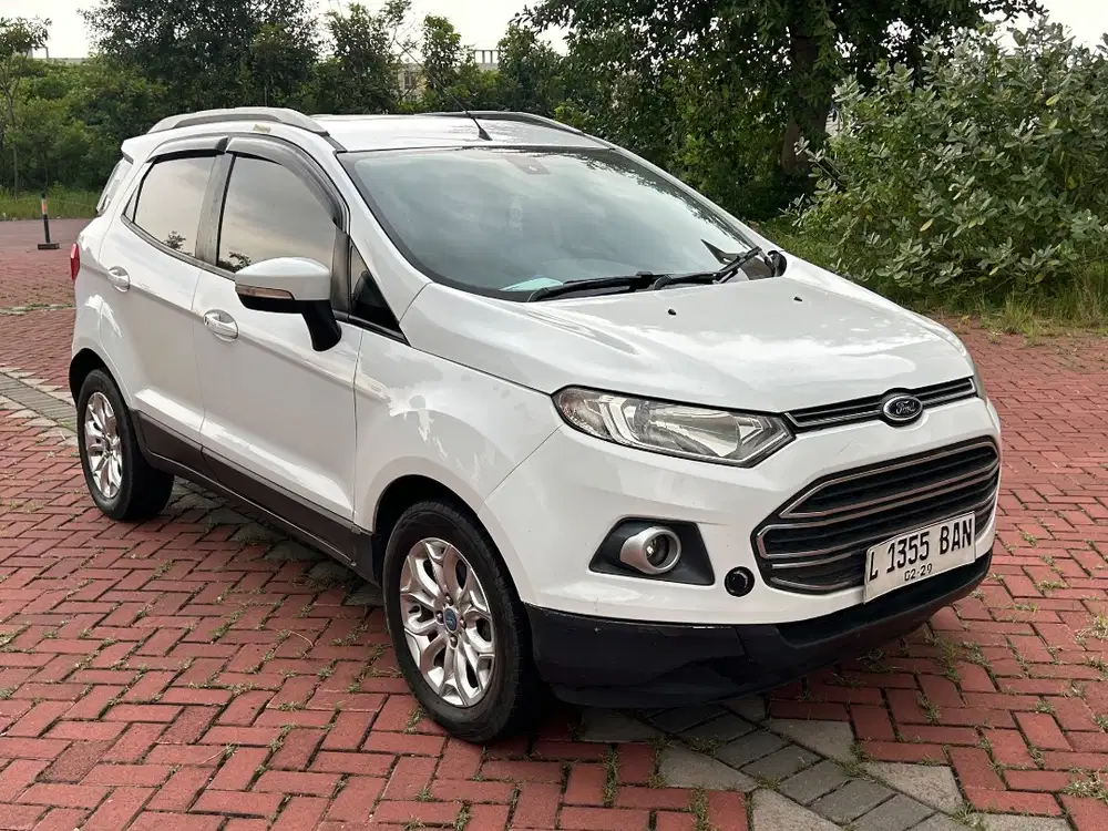 Ford EcoSport titanium 2014 putih matic pajak hidup SUV terjangkau